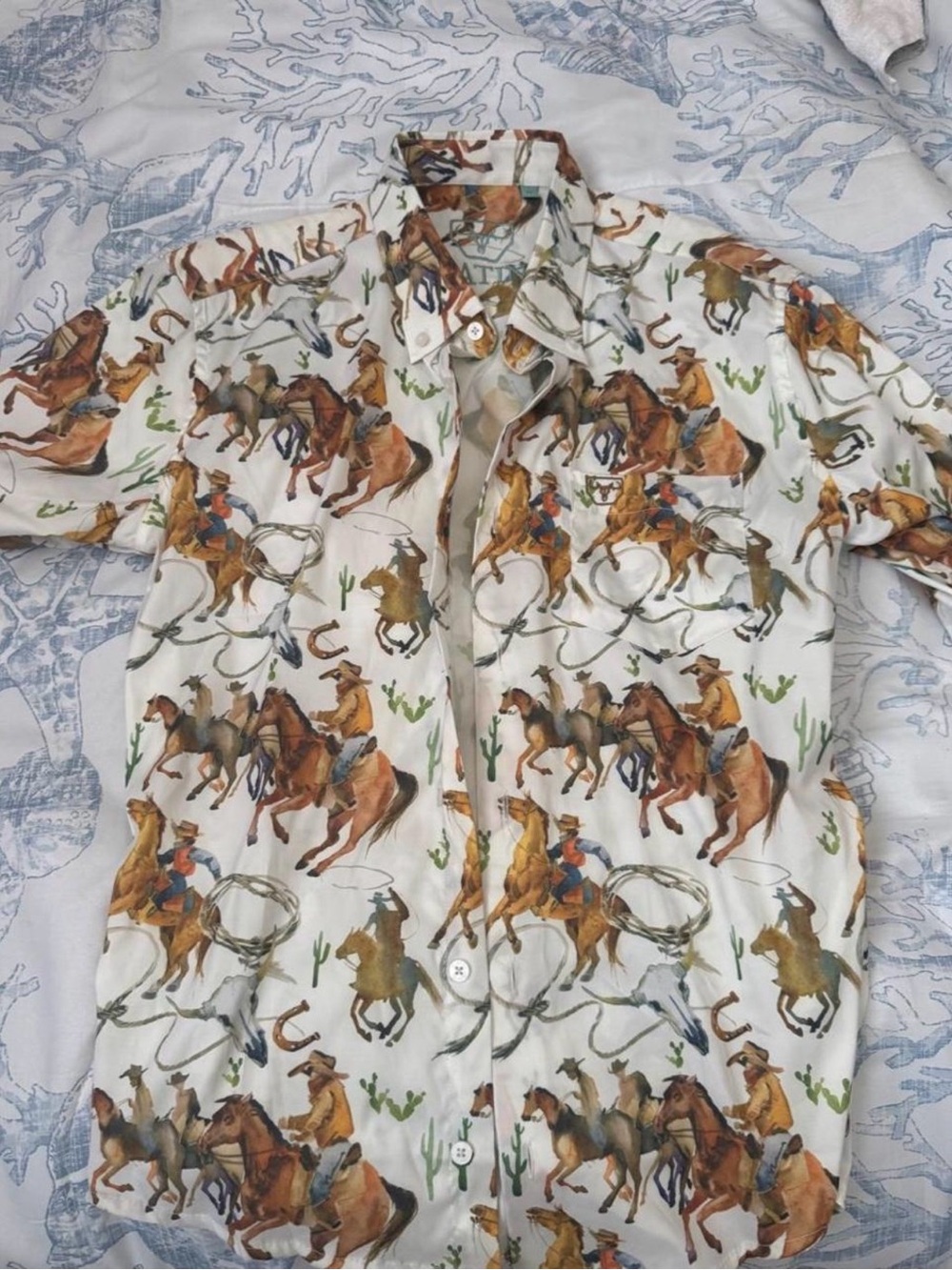 Casual Cowboy Print Button-Down Shirt - White/Brown